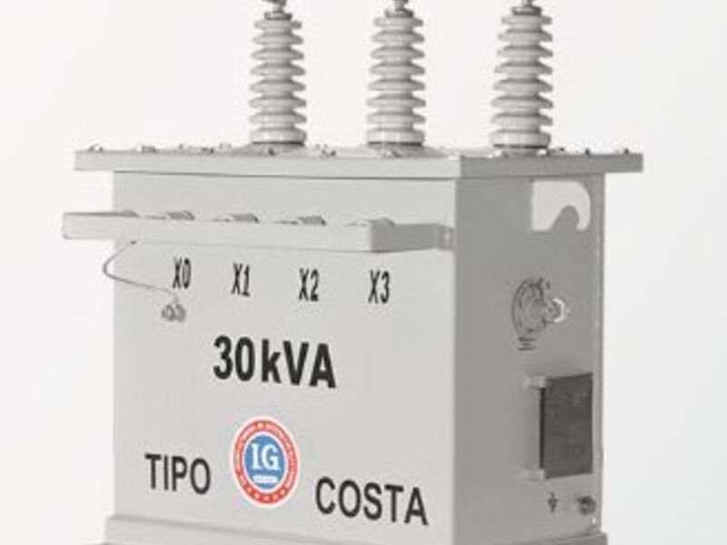 Transformador tipo poste trifásico